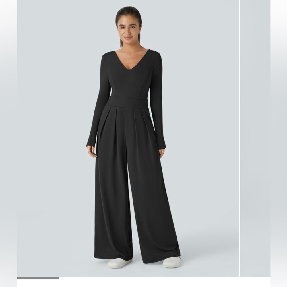 HALARA Black V-Neck Long-Sleeve Wide-Leg Jumpsuit
